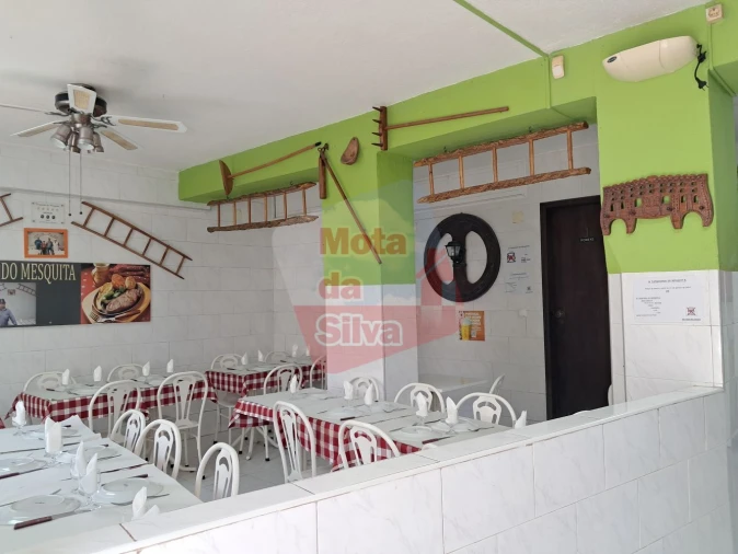 Loja para Venda em Almada, Cova da Piedade, Pragal e Cacilhas Foto 4