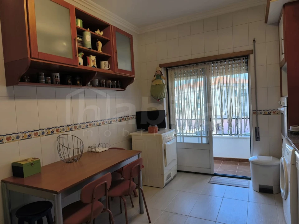 Apartamento T4 para Venda em Benavente Foto 14