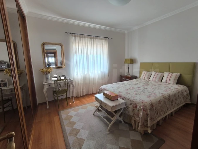 Apartamento T4 para Venda em Benavente Foto 4