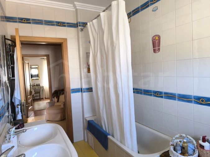 Apartamento T4 para Venda em Benavente Foto 18