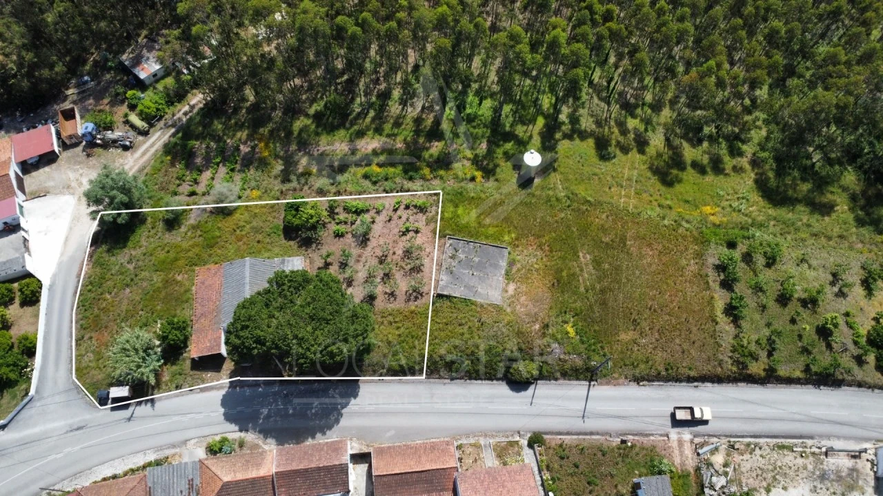 Terreno para Venda em Alvorninha Foto 2