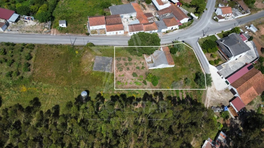 Terreno para Venda em Alvorninha Foto 1