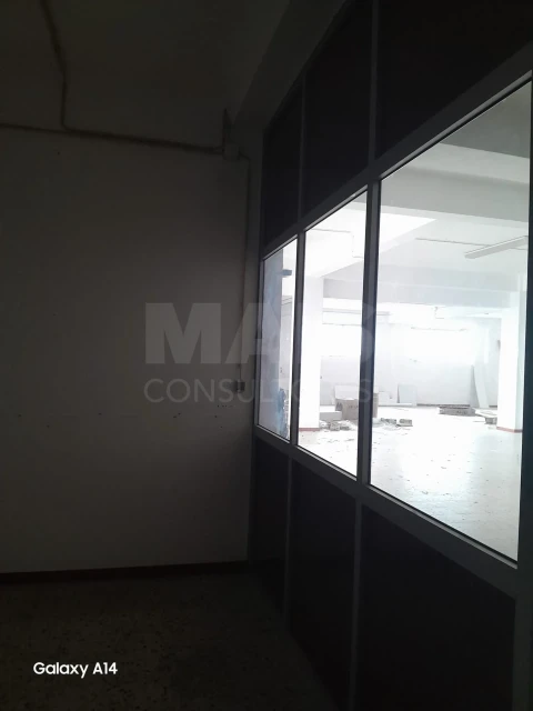 Loja para Venda em Póvoa de Santa Iria e Forte da Casa
