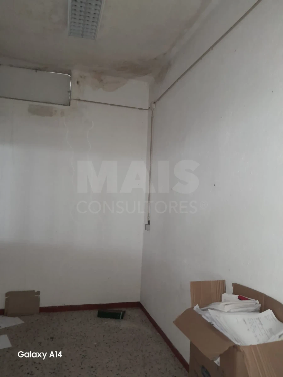 Loja para Venda em Póvoa de Santa Iria e Forte da Casa Foto 1