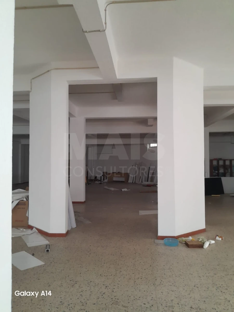Loja para Venda em Póvoa de Santa Iria e Forte da Casa Foto 9