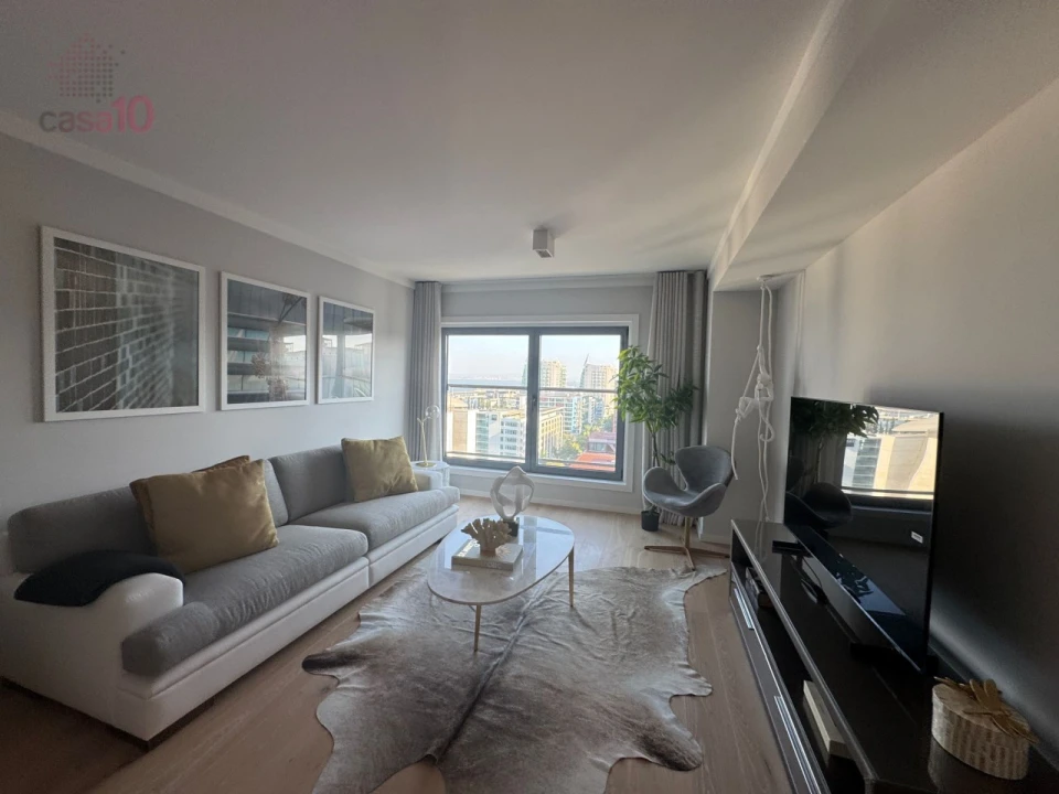 Apartamento T1 para Venda em Parque das Nações Foto 1
