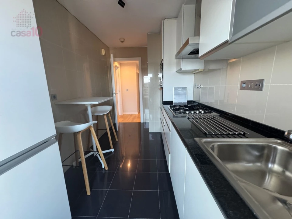 Apartamento T1 para Venda em Parque das Nações Foto 6