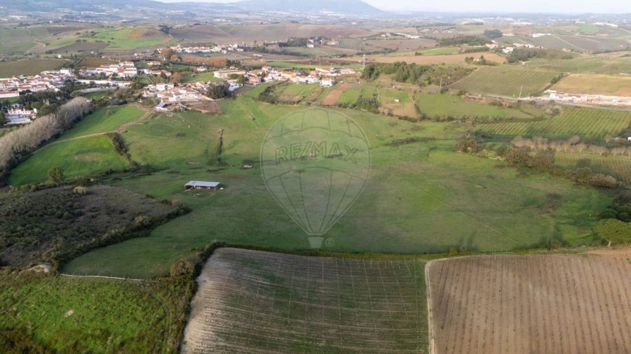 Terreno para Venda em Carvoeira e Carmões Foto 3