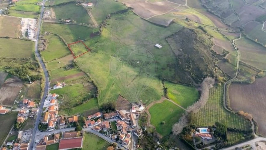 Terreno para Venda em Carvoeira e Carmões Foto 2
