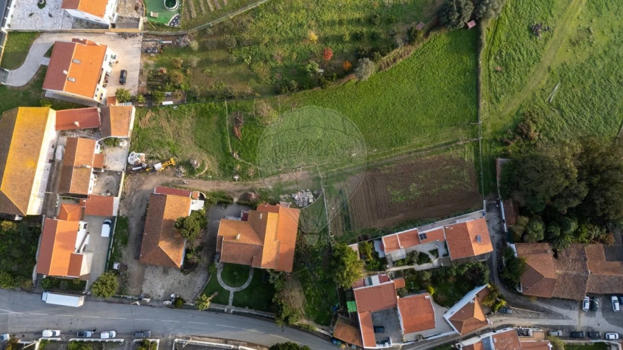 Terreno para Venda em Carvoeira e Carmões Foto 7