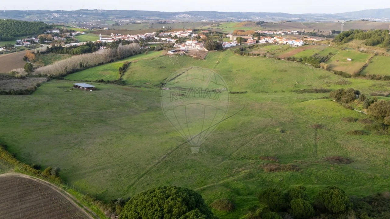 Terreno para Venda em Carvoeira e Carmões Foto 2