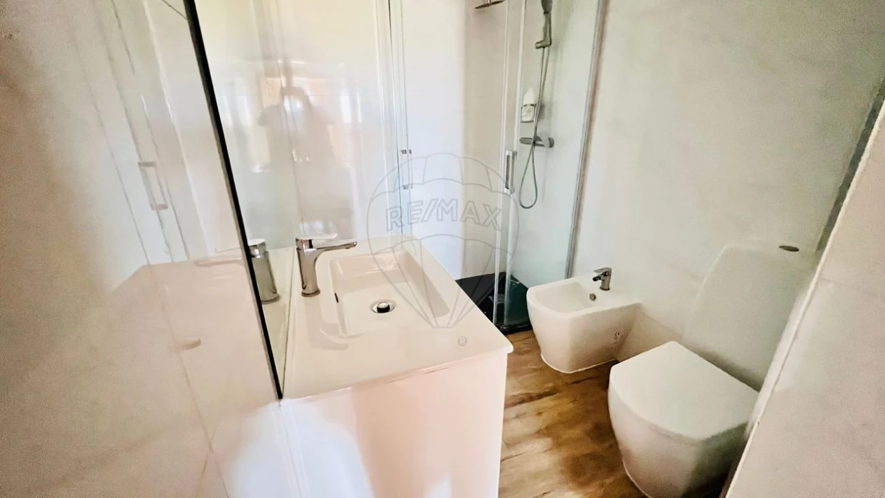 Apartamento T4 para Venda em Camarate, Unhos e Apelação Foto 7