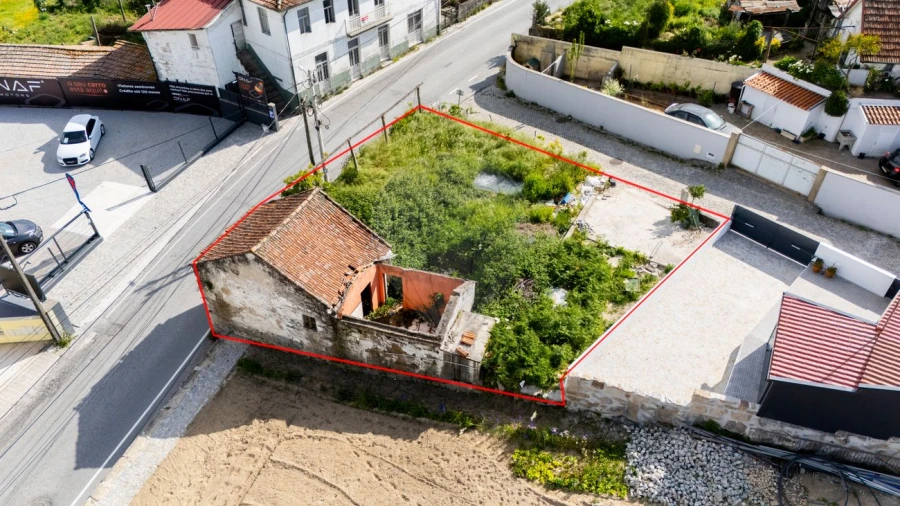 Moradia T4 para Venda em Guilhufe e Urrô Foto 20