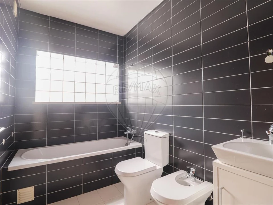 Apartamento T2 para Venda em Buarcos Foto 12