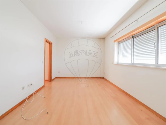 Apartamento T2 para Venda em Buarcos Foto 6