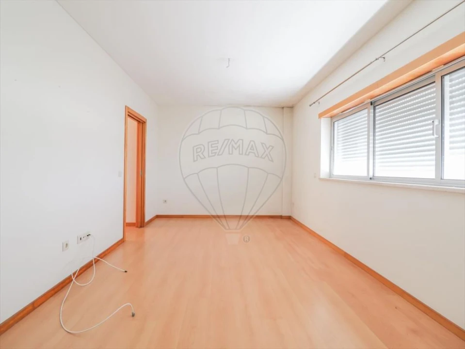 Apartamento T2 para Venda em Buarcos Foto 6