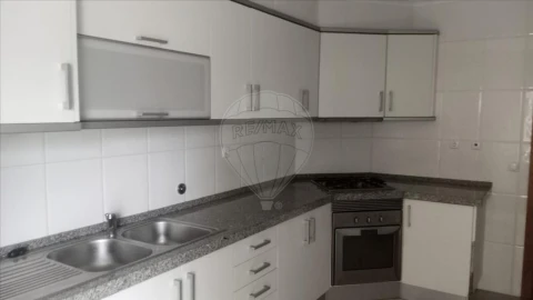 Apartamento T2 para Venda em Tavarede