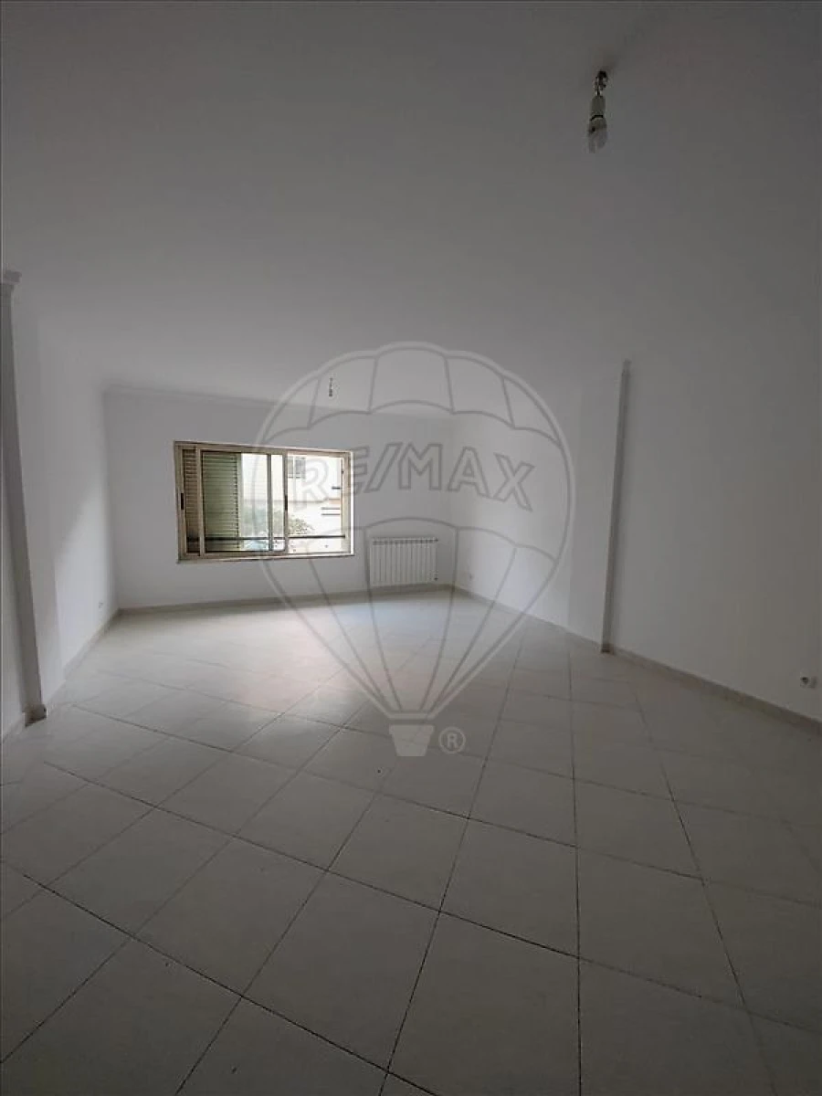 Apartamento T2 para Venda em Tavarede Foto 12