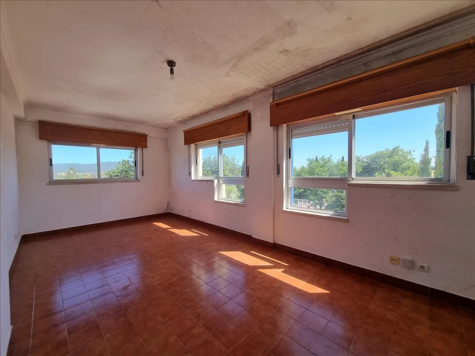 Apartamento T3 para Venda em Alcabideche Foto 3