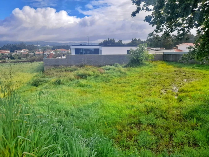 Terreno para Venda em Bougado (São Martinho e Santiago)