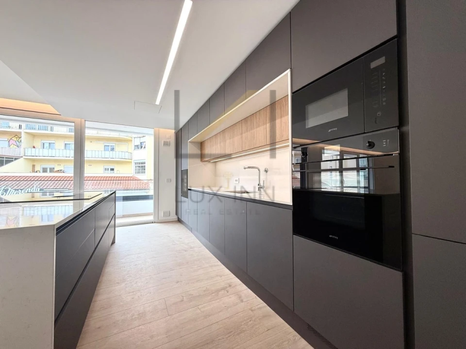 Apartamento T3 para Venda em Carcavelos e Parede Foto 5