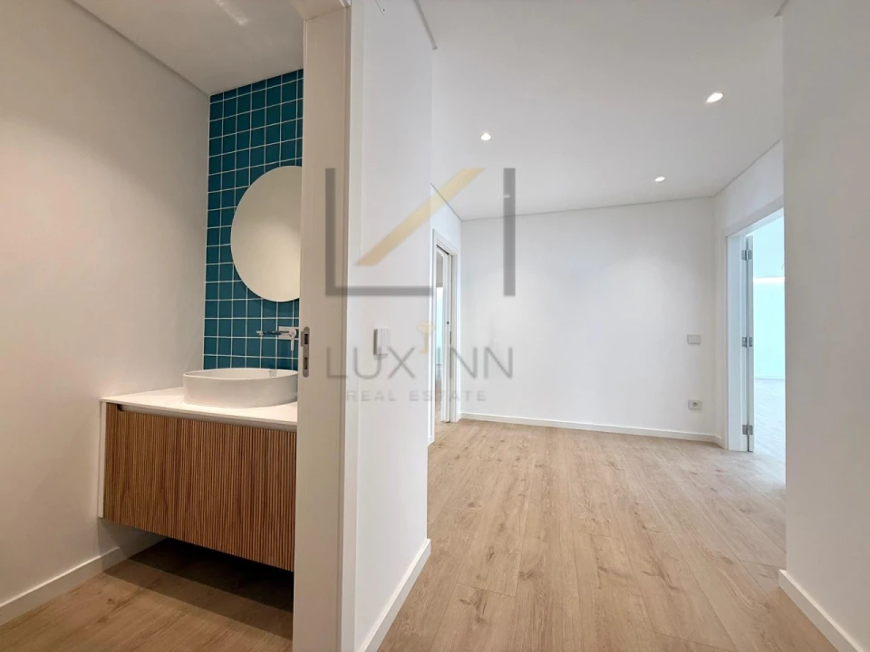 Apartamento T3 para Venda em Carcavelos e Parede Foto 10