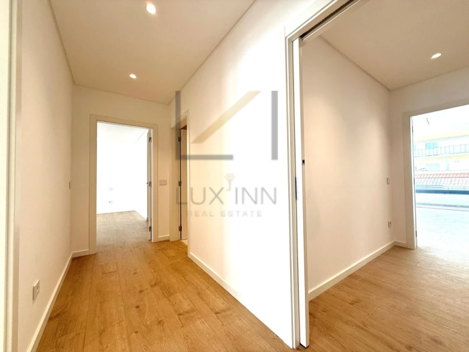 Apartamento T3 para Venda em Carcavelos e Parede Foto 12