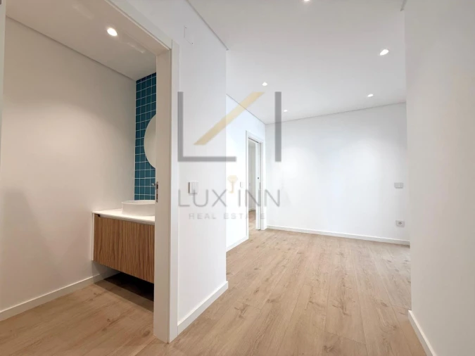 Apartamento T3 para Venda em Carcavelos e Parede Foto 24