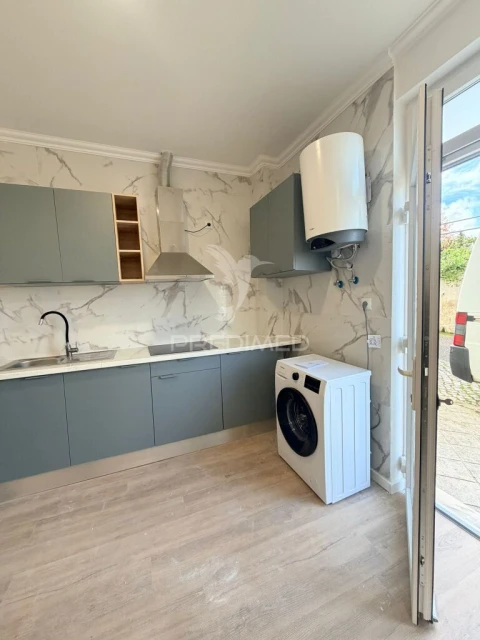 Apartamento T2 para Venda em Santa Maria, São Pedro e Matacães