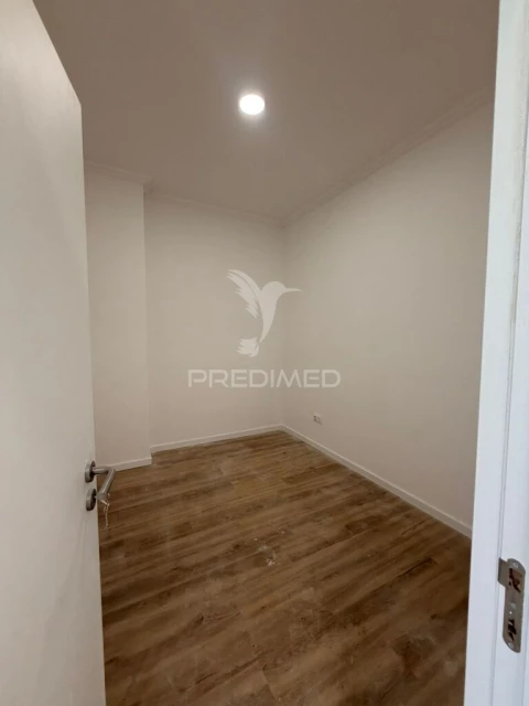 Apartamento T2 para Venda em Santa Maria, São Pedro e Matacães