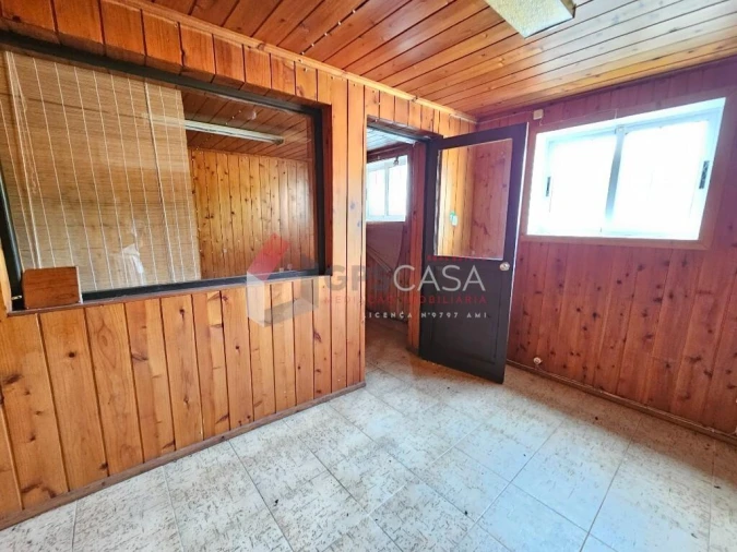 Armazém para Venda em Praia da Vitoria (Santa Cruz) Foto 14