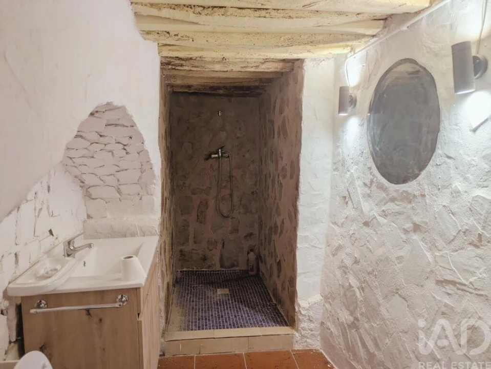 Moradia T2 para Venda em São Bento do Cortiço e Santo Estêvão Foto 8