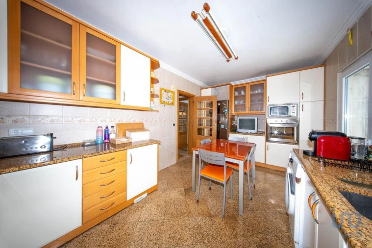 Moradia T4 para Venda em Ramada e Caneças Foto 10