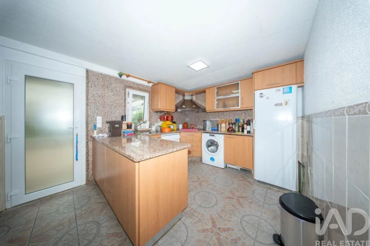 Moradia T4 para Venda em Ramada e Caneças Foto 27