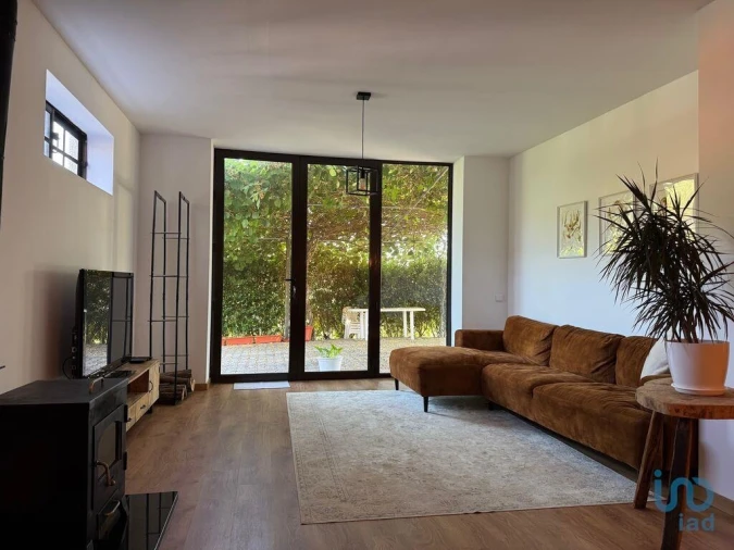 Moradia T3 para Venda em Madeirã Foto 3