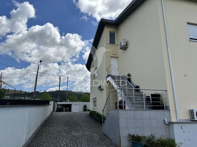 Moradia para Venda em Vale (São Cosme), Telhado e Portela Foto 5