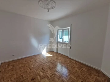 Apartamento T4 para Venda em Abrantes (São Vicente e São João) e Alferrarede