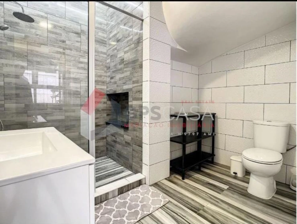 Apartamento T1 para Venda em Praia da Vitoria (Santa Cruz) Foto 10