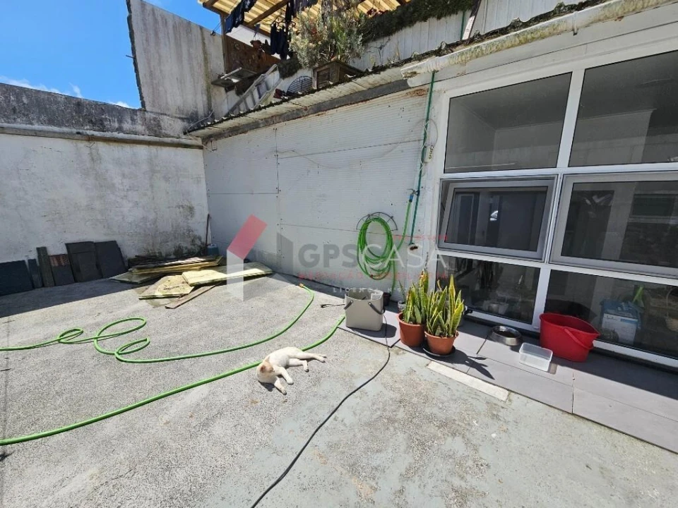 Apartamento T1 para Venda em Praia da Vitoria (Santa Cruz) Foto 11