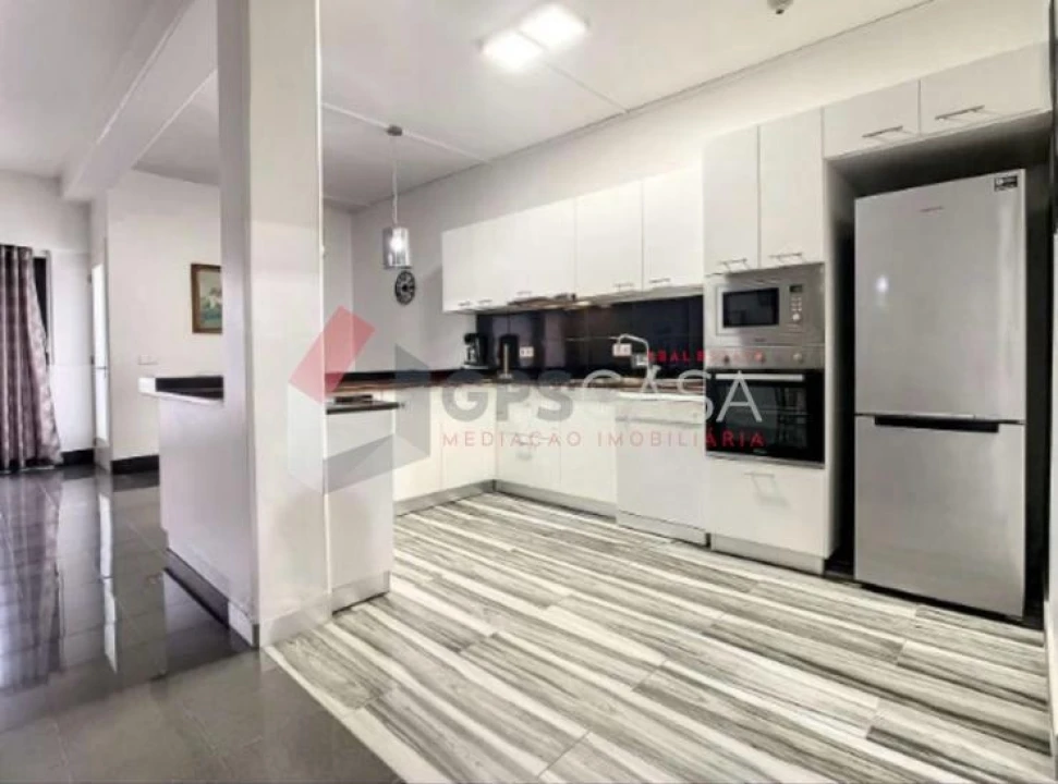 Apartamento T1 para Venda em Praia da Vitoria (Santa Cruz) Foto 7