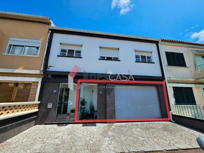 Apartamento T1 para Venda em Praia da Vitoria (Santa Cruz) Foto 1