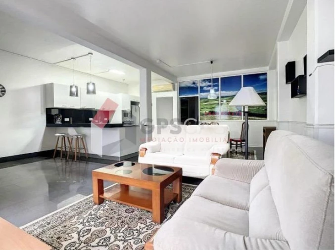 Apartamento T1 para Venda em Praia da Vitoria (Santa Cruz) Foto 6