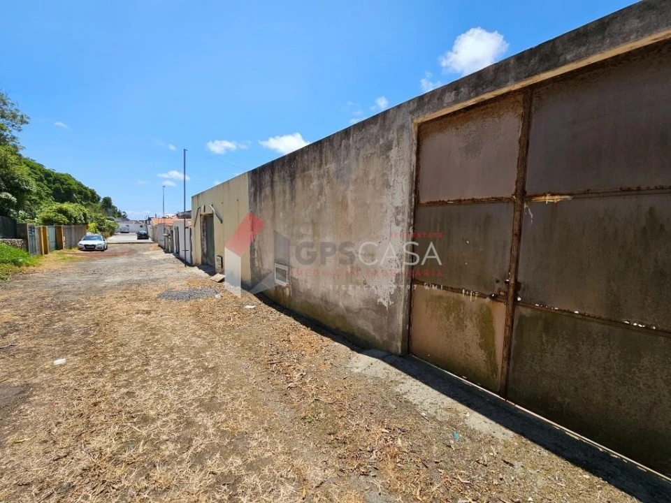 Apartamento T1 para Venda em Praia da Vitoria (Santa Cruz) Foto 13