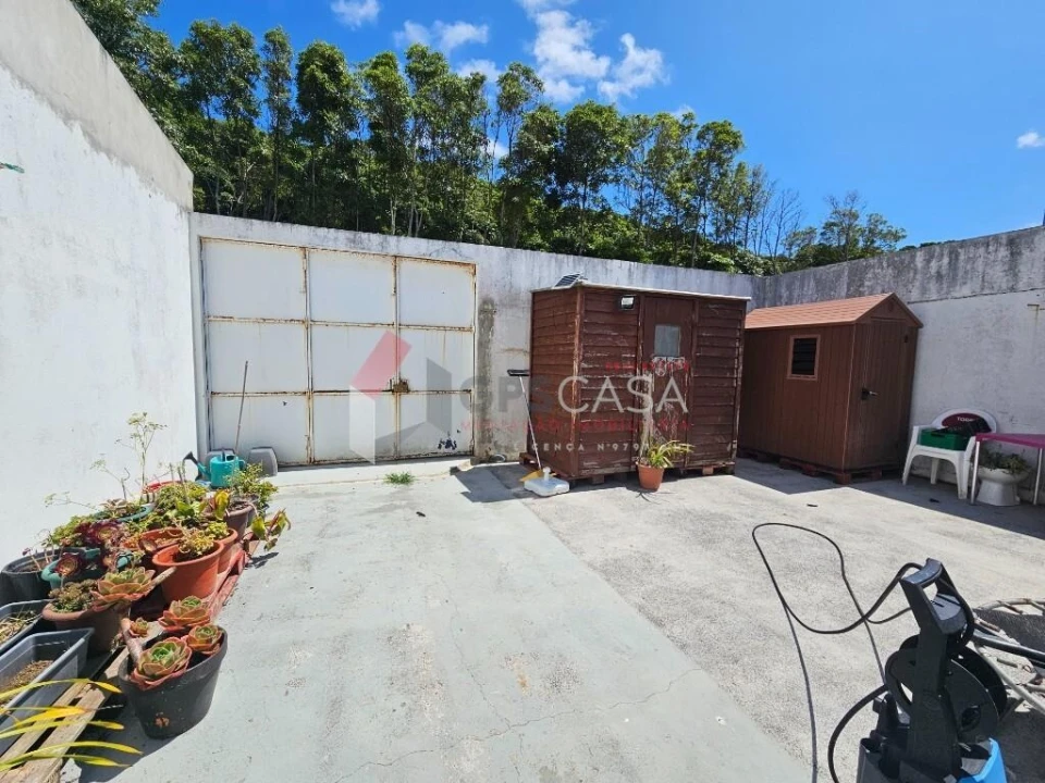 Apartamento T1 para Venda em Praia da Vitoria (Santa Cruz) Foto 12