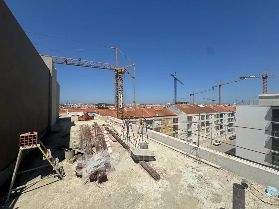 Apartamento T5 para Venda em Montijo e Afonsoeiro Foto 2