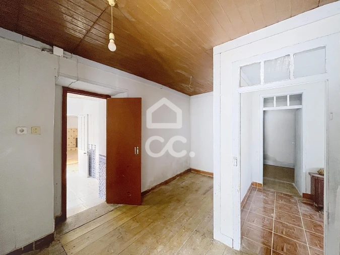 Moradia T1 para Venda em Santa Catarina Foto 10