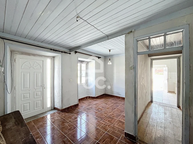 Moradia T1 para Venda em Santa Catarina Foto 2