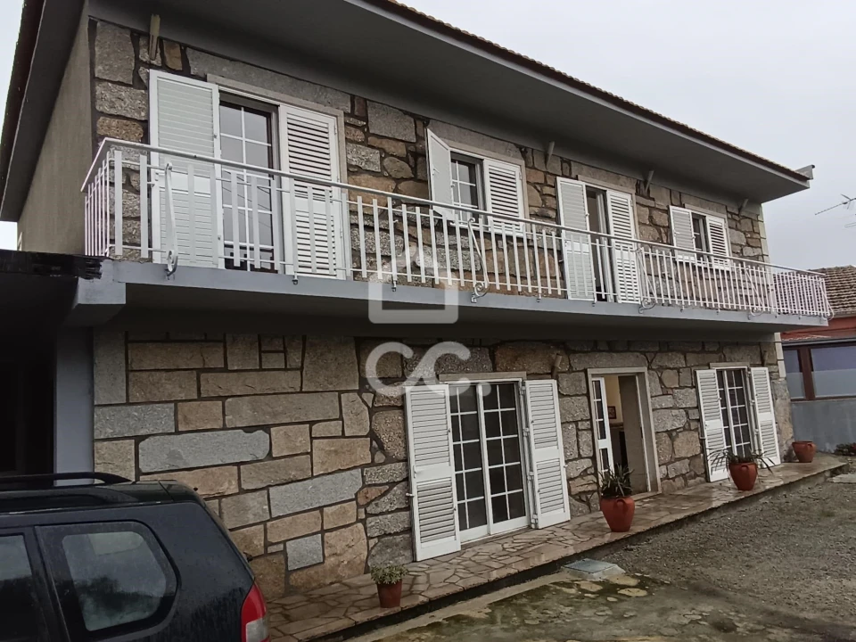 Moradia T3 para Venda em Termas de São Vicente Foto 3