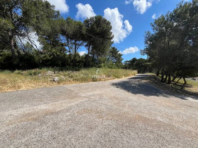 Terreno para Venda em Alcabideche Foto 2
