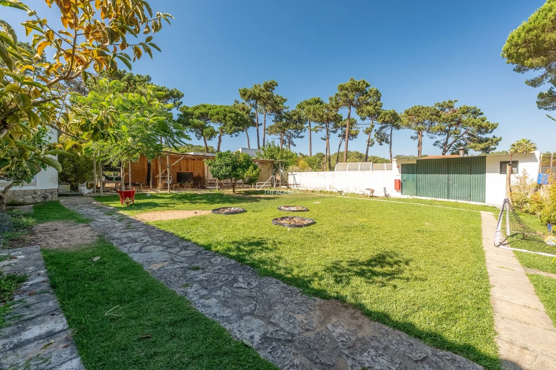 Quinta T4 para Venda em Colares Foto 29